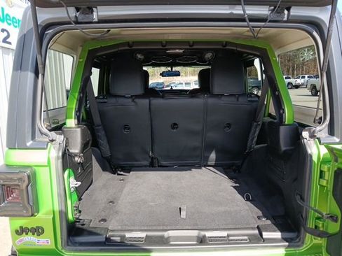 Used 2018 Jeep Wrangler Unlimited Sport S image 12