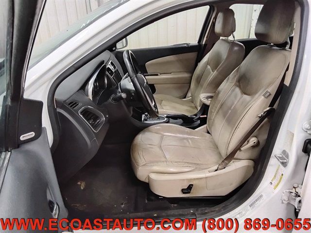 Used 2014 Chrysler 200 Limited w/ Sun/Sound Group FWD image 10