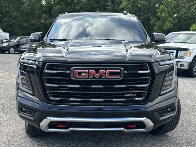 Used 2025 GMC Yukon AT4 Ultimate AWD/4WD image 2