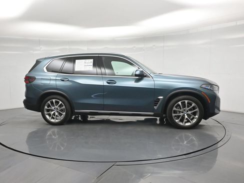 Used 2024 BMW X5 sDrive40i w/ Premium Package RWD image 25