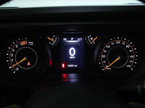 Used 2024 Jeep Wrangler Sport S image 24