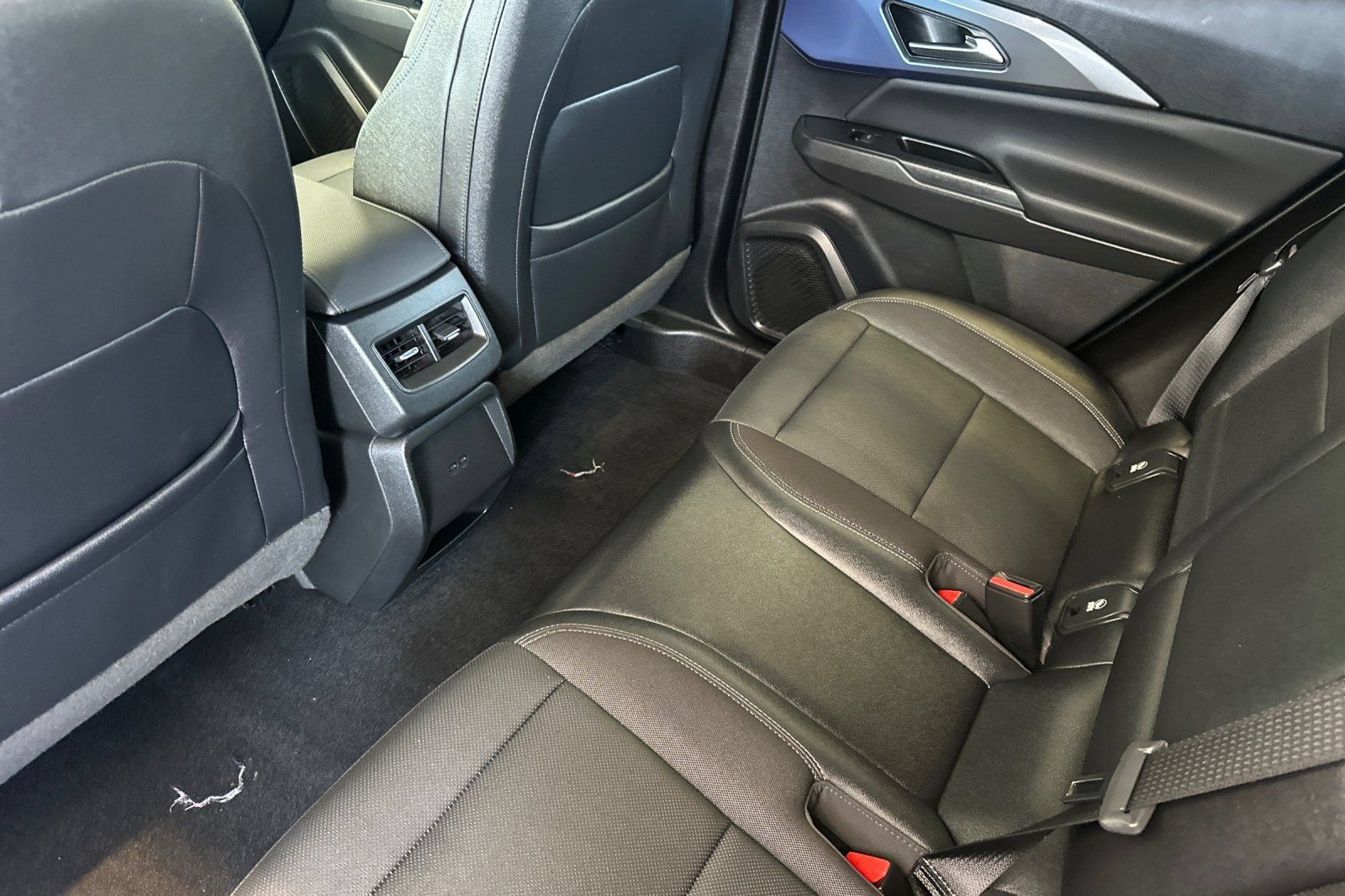 Used 2024 Chevrolet Equinox EV LT FWD image 14