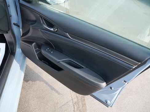 Used 2017 Honda Civic EX-L image 32