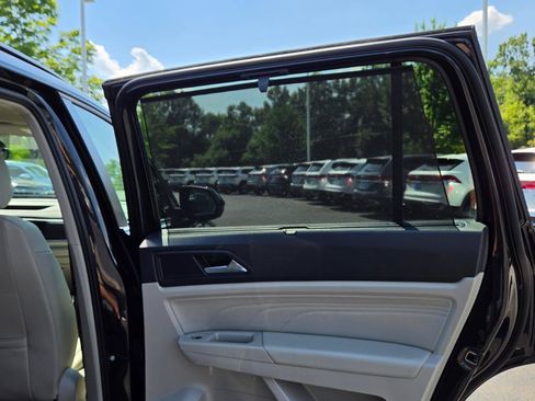 Certified 2023 Volkswagen Atlas SE AWD/4WD image 60