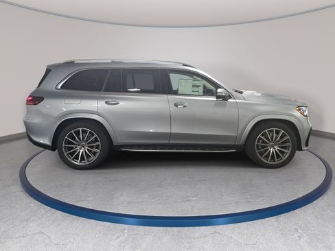 New 2026 Mercedes-Benz GLS 450 4MATIC image 4