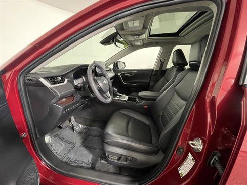 Used 2023 Toyota RAV4 Limited image 15