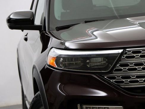 Used 2023 Ford Explorer Limited w/ Equipment Group 301A image 4