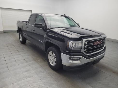 Used 2017 GMC Sierra 1500 SLE w/ SLE Value Package AWD/4WD image 13