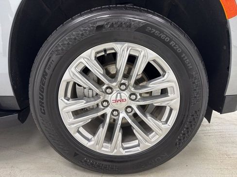 Used 2024 GMC Yukon SLT image 35