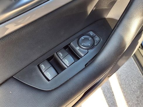 Used 2022 Chevrolet Blazer LT image 27