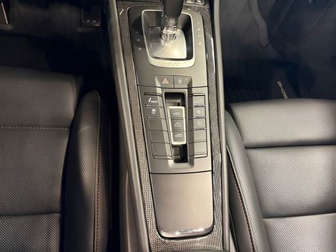 Used 2018 Porsche 911 Turbo S image 38