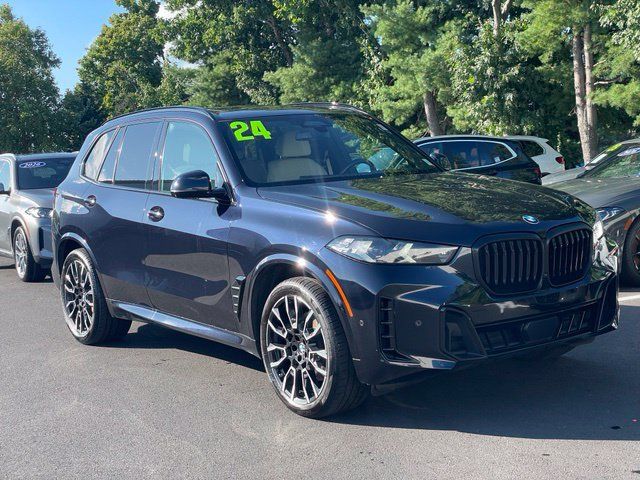 Certified 2024 BMW X5 xDrive40i w/ M Sport Package AWD/4WD image 3