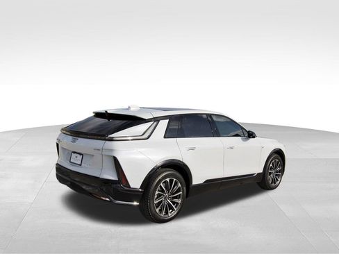 New 2026 Cadillac Lyriq Sport image 4