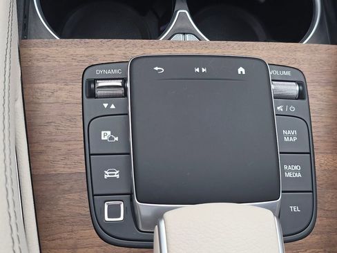 Certified 2025 Mercedes-Benz GLS 450 4MATIC image 34