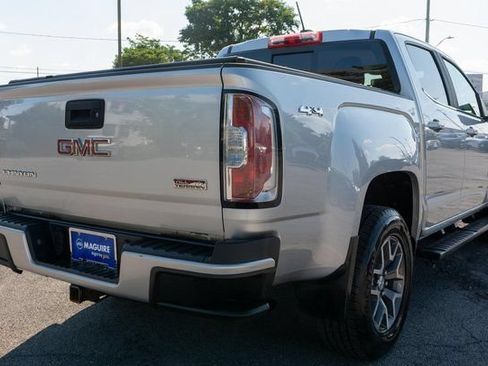 Used 2017 GMC Canyon SLE w/ All Terrain Package AWD/4WD image 6