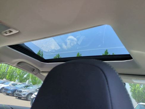 Used 2025 Subaru Outback Onyx Edition image 21