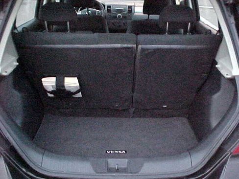 Used 2010 Nissan Versa 1.8 S w/ PWR Plus Pkg image 11