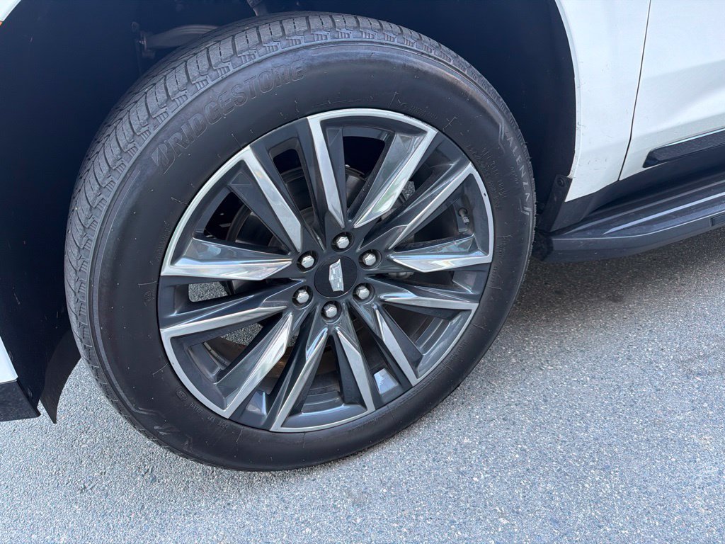 Certified 2024 Cadillac Escalade ESV Sport AWD/4WD image 4
