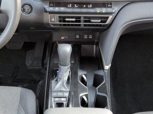 Used 2025 Toyota Camry LE FWD image 17