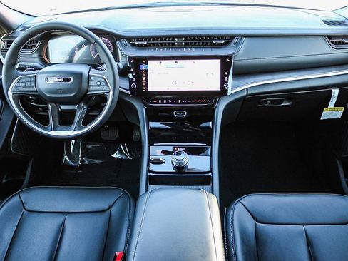 New 2026 Jeep Grand Cherokee Limited image 13