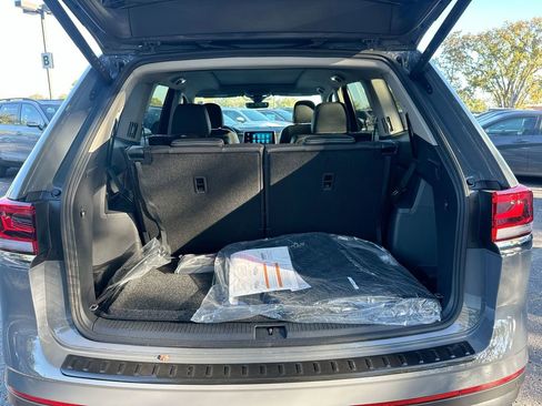 New 2026 Volkswagen Atlas SE image 49