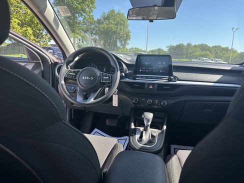 Used 2023 Kia Forte LXS FWD image 30