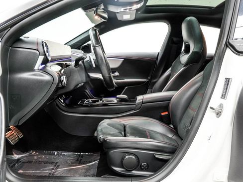 Used 2022 Mercedes-Benz CLA 250 image 16