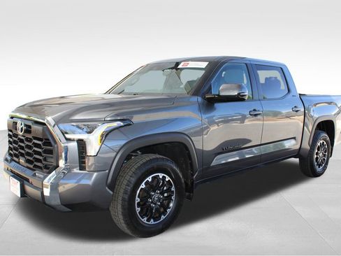 Certified 2025 Toyota Tundra SR5 w/ TRD Off-Road Package AWD/4WD image 7