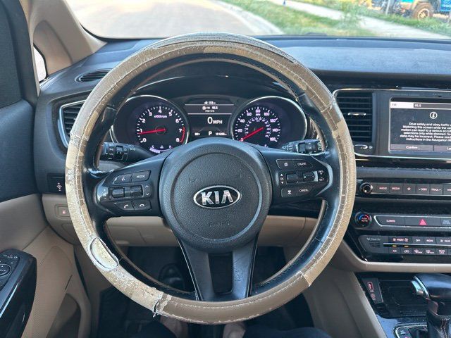 Used 2020 Kia Sedona SX FWD image 13