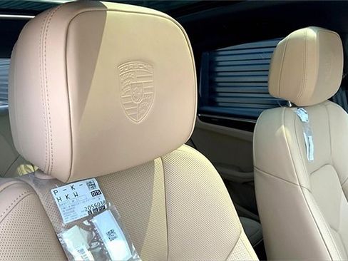 New 2025 Porsche Macan Turbo image 8