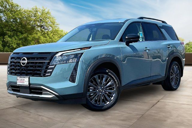 New 2026 Nissan Pathfinder SL w/ SL Premium Package FWD image 2