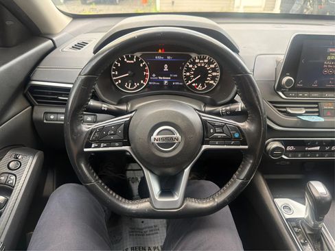 Used 2019 Nissan Altima 2.5 SV FWD image 21