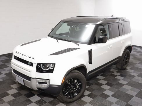 Used 2025 Land Rover Defender 110 S image 2