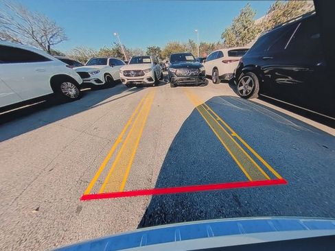 New 2026 Mercedes-Benz GLC 300 image 12