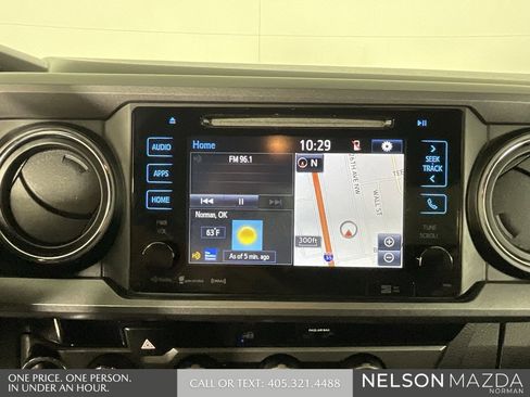 Used 2018 Toyota Tacoma TRD Off-Road image 35