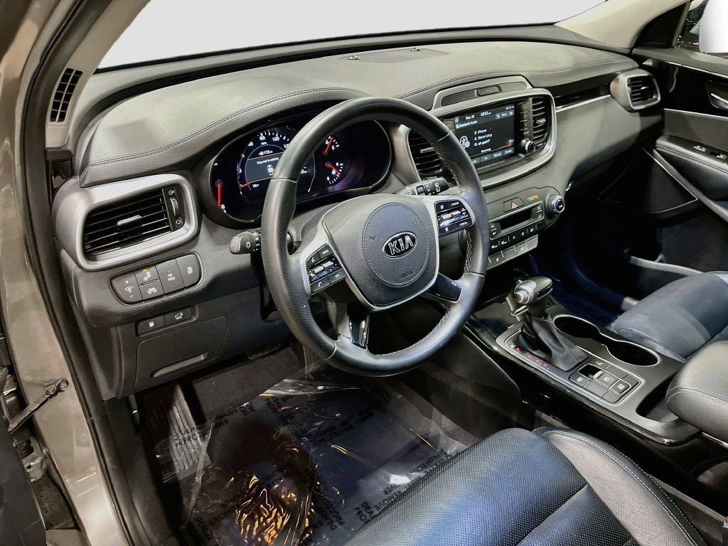 Used 2019 Kia Sorento SX FWD image 17