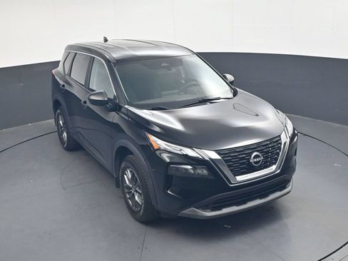 Used 2023 Nissan Rogue S AWD/4WD image 23
