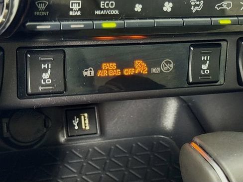 Certified 2025 Toyota RAV4 XLE Premium FWD image 21