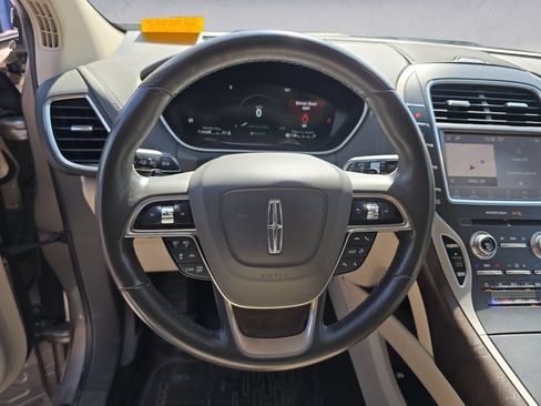 Used 2019 Lincoln Nautilus Reserve AWD/4WD image 12