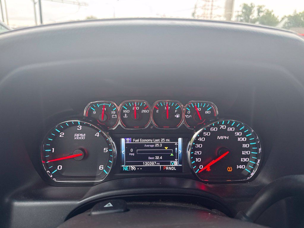 Used 2017 GMC Sierra 1500 SLT w/ SLT Premium Package AWD/4WD image 5