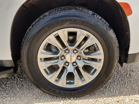 Used 2022 GMC Yukon XL Denali AWD/4WD image 7