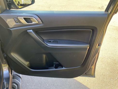 Used 2019 Ford Ranger Lariat w/ Black Appearance Package AWD/4WD image 38