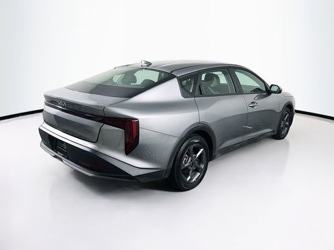 Used 2025 Kia K4 LXS image 9