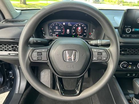 Used 2025 Honda Accord LX image 16