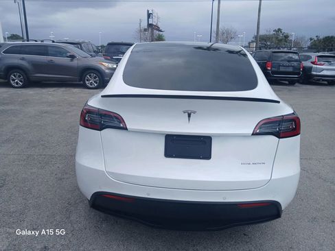 Used 2021 Tesla Model Y Long Range AWD/4WD image 4