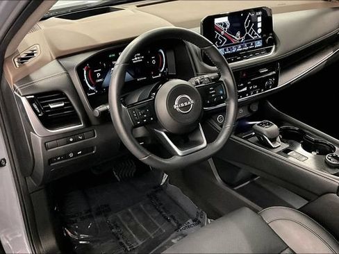 Used 2023 Nissan Rogue Platinum w/ Platinum Premium Package AWD/4WD image 16