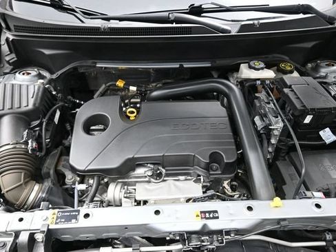 Used 2023 Chevrolet Equinox LT FWD image 23