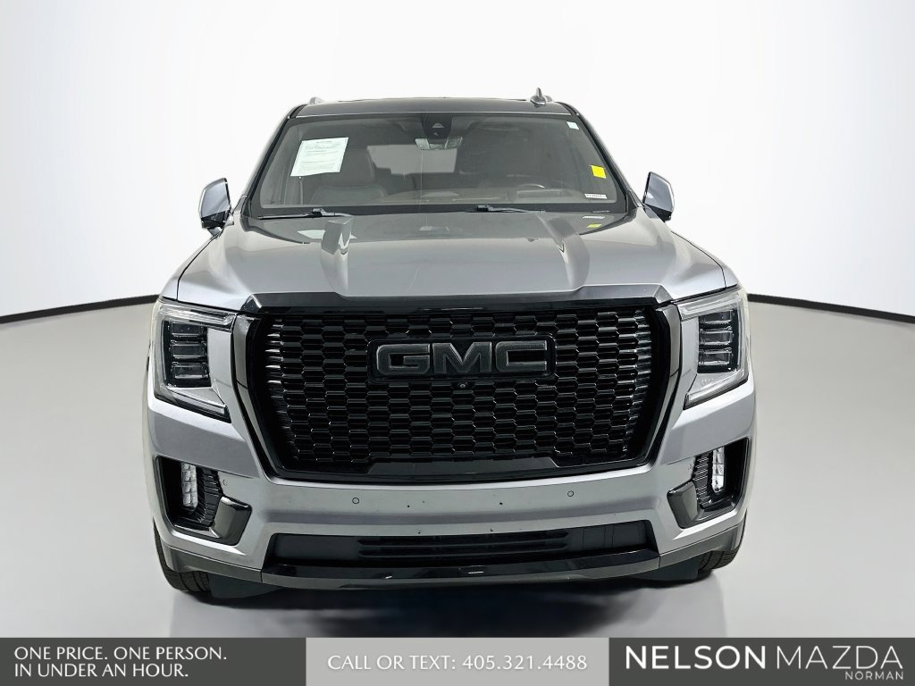 Used 2021 GMC Yukon Denali w/ Denali Premium Package AWD/4WD image 2