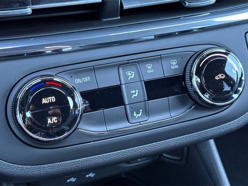 New 2026 Buick Envista Preferred image 22