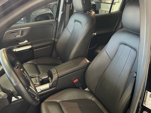 Used 2023 Mercedes-Benz EQB 300 4MATIC w/ Driver Assistance Package image 29